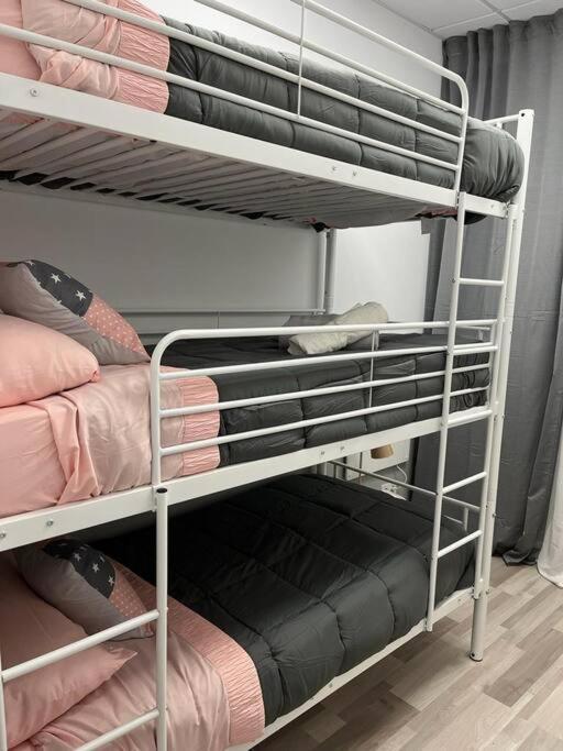 Pb Apartamento En Pleno Centro De Alcoy Luaran gambar